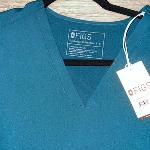 FIGS Caribbean blue Casma scrub top